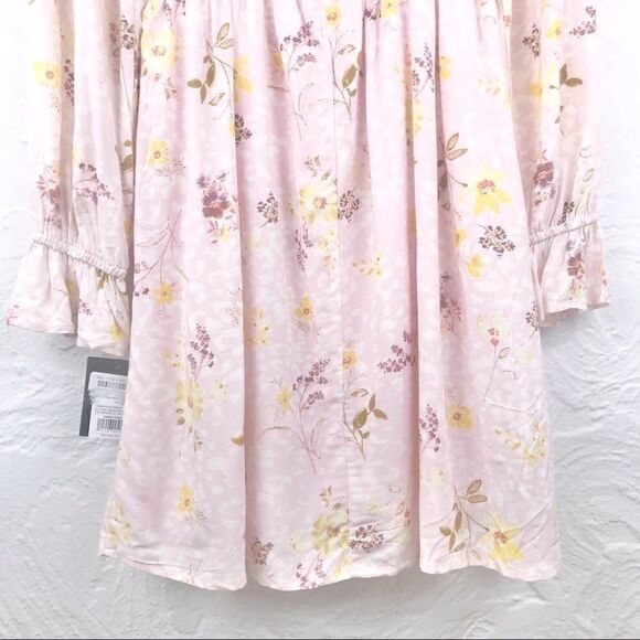 Art Class Pastel Pink Floral Dress-cut Out Back - Picture 10 of 16